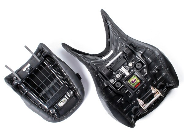 TRIUMPH - TIGER 800 / 800XC (2011-19) - World Sport Adventure Touring Seat, Under The Seat Pan